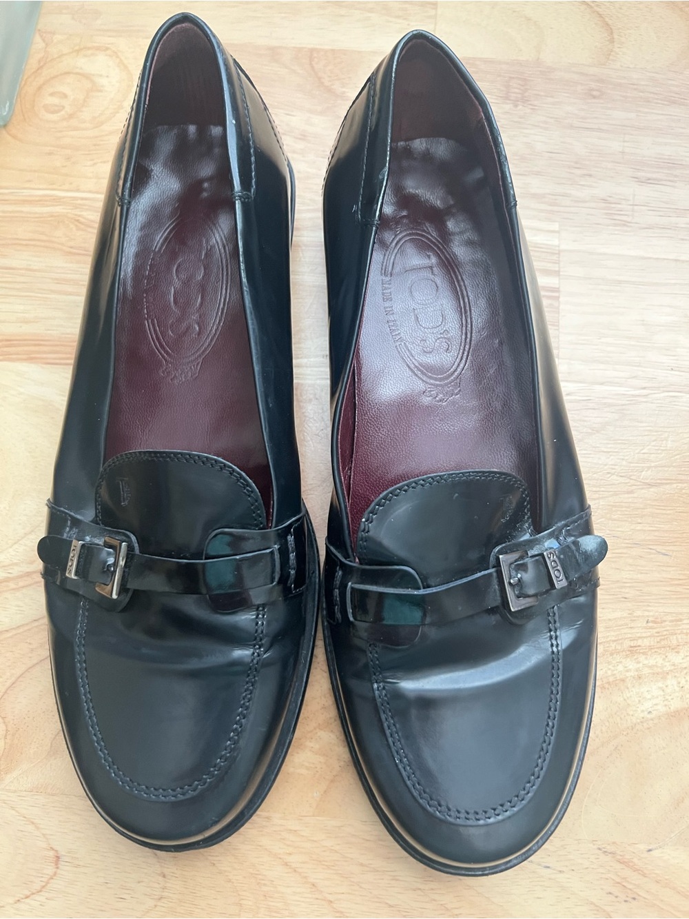 TOD'S women’s  Black Patent Leather Driving Loafers Size 7.5